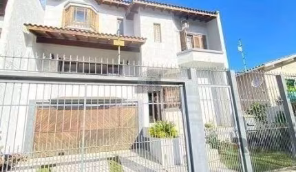 Excelente casa de 300m² com 4 dormitórios no bairro Sarandi.