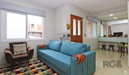Casa 129m² - 3 dormitórios, 2 vagas no bairro Hípica
