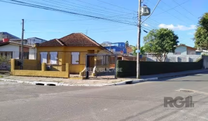 Casa térrea em ótimo estado.