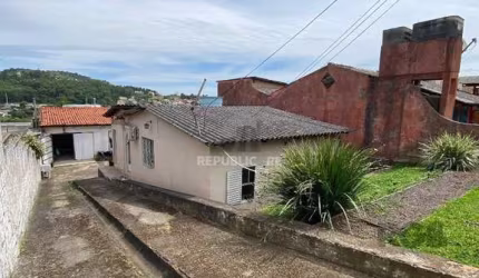Casa 2 dormitórios à venda Campo Novo Porto Alegre/RS