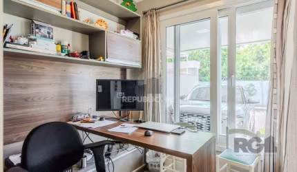 Casa para Venda - 102m², 3 dormitórios, sendo 1 suites, 2 vagas - Aberta dos Mor
