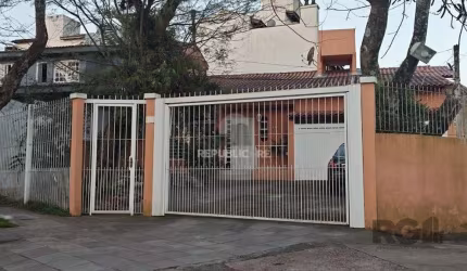 Casa 4 dormitórios à venda Vila Assunção Porto Alegre/RS