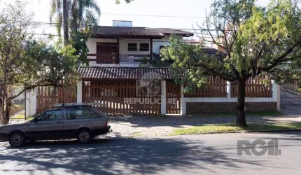 Casa 4 dormitórios à venda Cristal Porto Alegre/RS