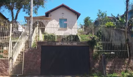 Casa para Venda - 108m², 4 dormitórios, 1 vaga - Santa Tereza