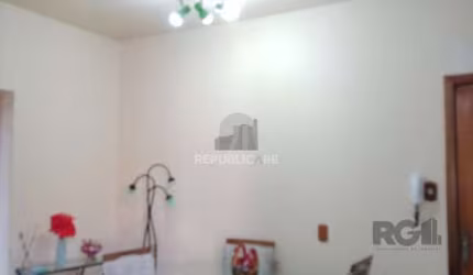Apartamento 2 Dormitórios,frente,Bairro Cidade Baixa