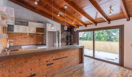 Cobertura de 140m² - 3 dormitórios, 2 banheiros, terraço com churrasqueira e 1 v