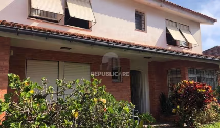Casa 4 dormitórios à venda Menino Deus Porto Alegre/RS