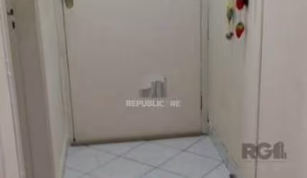 Apartamento de frente 74m² com vaga próximo ao shopping Barra