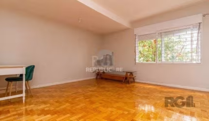 Apartamento no Bom Fim com 4 dormitórios e vaga