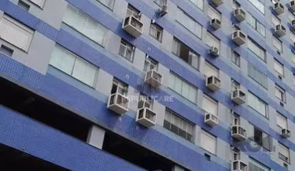 Apartamento semi- mobiliado 02 dormitórios, 01 suíte,andar alto,na Cidade Baixa