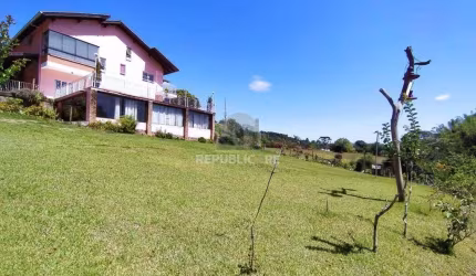 Casa para Venda - 329m², 4 dormitórios, 16 vagas - Vila Nova