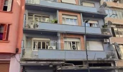 Apartamento de 3 dormitórios no Centro Histórico em Porto Alegre