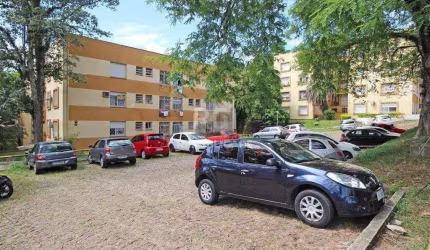 Apartamento no bairro Teresópolis de 3 dormitórios e vaga rotativa