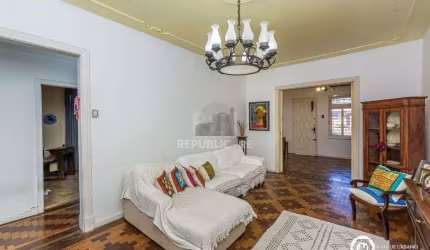 Casa para Venda de 3 dormitórios, Petrópolis