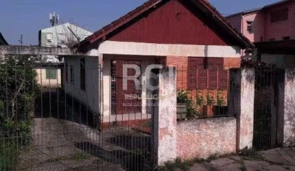 Casa para Venda - 350m², 3 dormitórios, 4 vagas - Camaquã