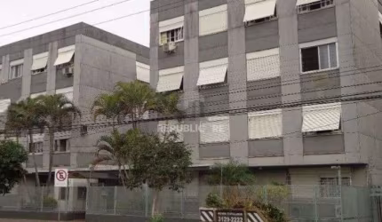 Apartamento para Venda - 79m², 3 dormitórios, 1 vaga - Praia de Belas