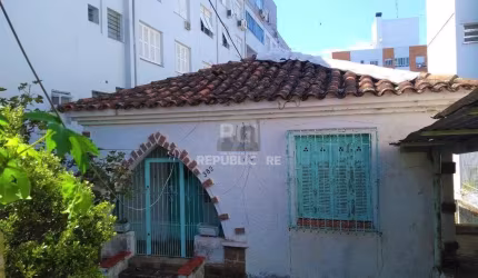 Casa para Venda - 792m², 3 dormitórios, 1 vaga - Rio Branco