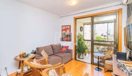 Apartamento para Venda - 71.77m², 2 dormitórios, sendo 1 suites, 1 vaga - Passo