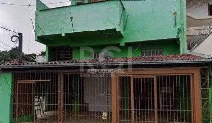 Casa para Venda - 360m², 3 dormitórios, 1 vaga - Medianeira