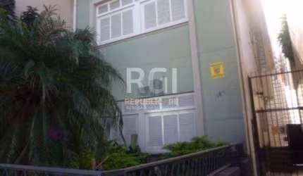 Casa para Venda - 163m², 5 dormitórios, Cidade Baixa