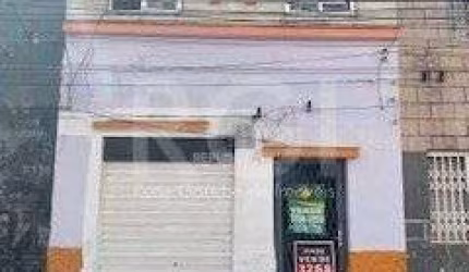 sobrado no coração da Cidade Baixa. 50 m Zaffari Lima e Silva.