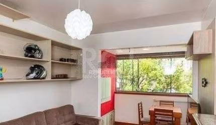 Apartamento para Venda - 43m², semi mobiliado, 1 dormitório, churrasqueira e 1 v