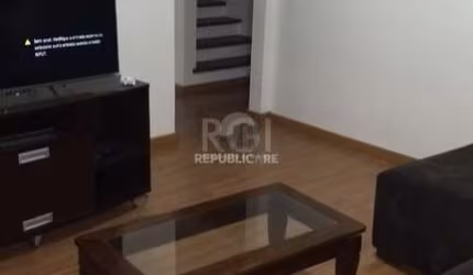 Casa para Venda - 177m², 4 dormitórios, sendo 1 suites, 2 vagas - Partenon