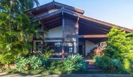 Casa Condominio para Venda - 650m², 4 dormitórios, sendo 4 suites, 3 vagas - Cav