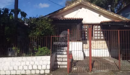 Casa para Venda - 176m², 4 dormitórios, sendo 1 suites, 2 vagas - Medianeira