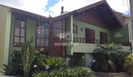 Casa Condominio para Venda - 350m², 4 dormitórios, sendo 1 suites, 2 vagas - Non