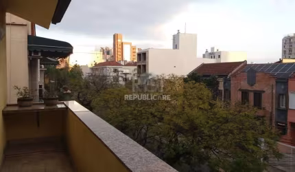 Casa para Venda - 300m², 5 dormitórios, sendo 1 suites, Bela Vista