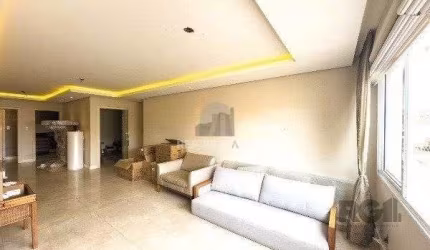 Vende-se excelente apartamento 2 suítes, 2 vagas cobertas com depósito - 116m² -