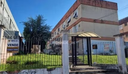 Apartamento em Porto Alegre, no bairro Cristal, com 3 dormitório(s), e 3 banheir