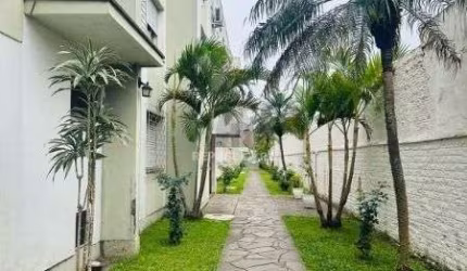 Apartamento em Porto Alegre, no bairro Cristal, com 2 dormitório(s), e 2 banheir