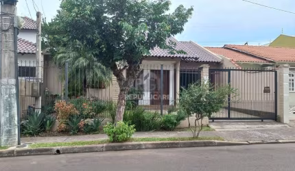 Casa para Venda - 135m², 3 dormitórios, sendo 1 suites, 2 vagas - Vale Do Sol
