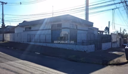 Pavilhão área total 720m² bairro Vista Alegre