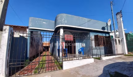 Casa com 2 dormitórios por R$ 480.000,00 na Rua Pedro Alcantara Comas nº127 - Ce