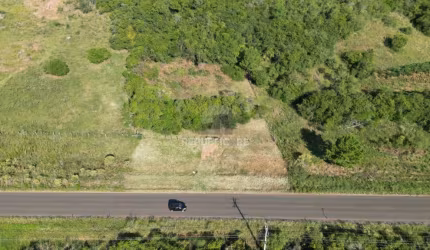 Terreno com 3150 m² por R$ 300.000,00 na Rua Robledo Braz - Km 5 - Santana do Li