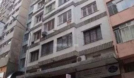 Apartamento no Centro Histórico ,2 dormitórios,desocupado