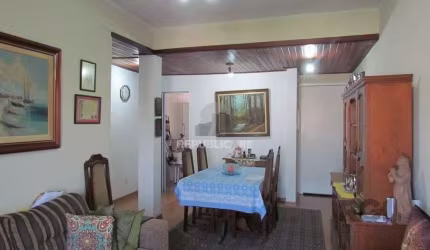 Apartamento à Venda 3 quartos e garagem  no Bom Fim.