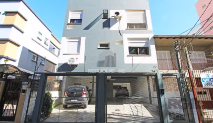 Apartamento de 2 dormitórios e 1 vaga de garagem no bairro Santana em Porto Aleg