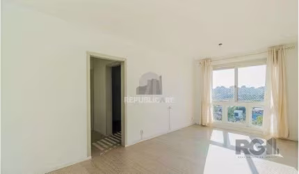 Apartamento 2 dormitórios à venda Camaquã Porto Alegre/RS
