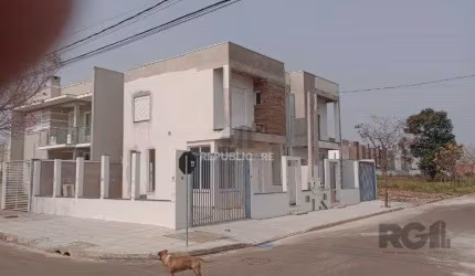 Casa à venda em Canoas - 2 quartos, 2 suítes, 3 banheiros