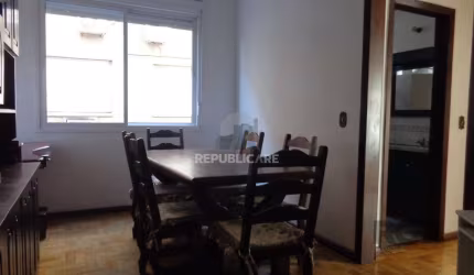Apartamento de 2 dormitórios, 65m2prvs, no bairro Azenha, em Porto Alegre