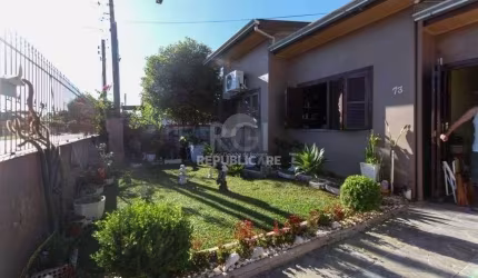 Casa 3 dormitórios à venda Harmonia Canoas/RS
