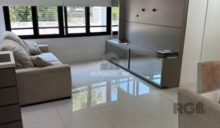 Apartamento 2 dormitórios à venda Camaquã Porto Alegre/RS