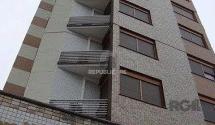Excelente cobertura com 4 vagas no Centro de Novo Hamburgo