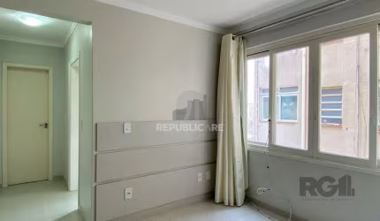 APARTAMENTO SEMIMOBILIADO COM PORTARIA NO CENTRO HISTÓRICO