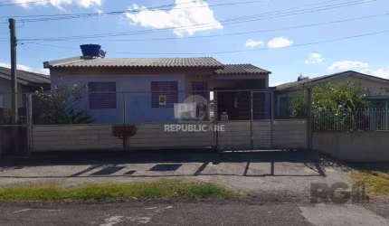 Casa 2 dormitórios, garagem, Bairro Marechal Rondon