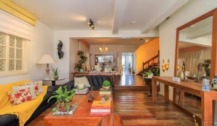casa Living para 3 ambientes com lavabo, cozinha com pia e armários planejados